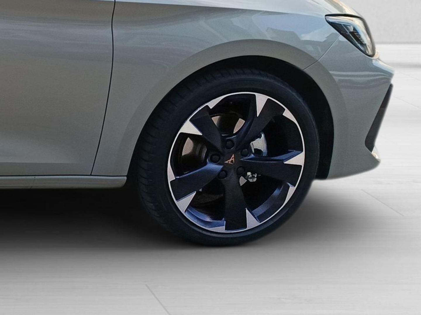 Cupra Leon 1.5 eTSI DSG 110 kW (150 CV)