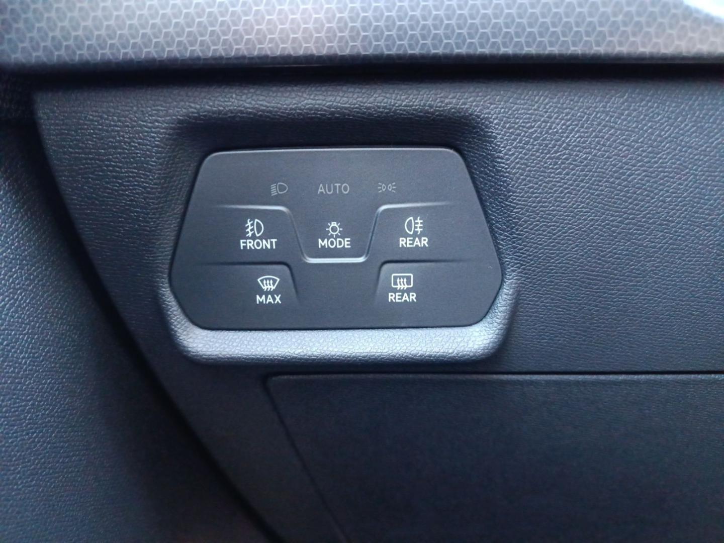 SEAT Leon 1.5 TSI 85KW S/S STYLE 25 ANIVERSARIO 116 5P