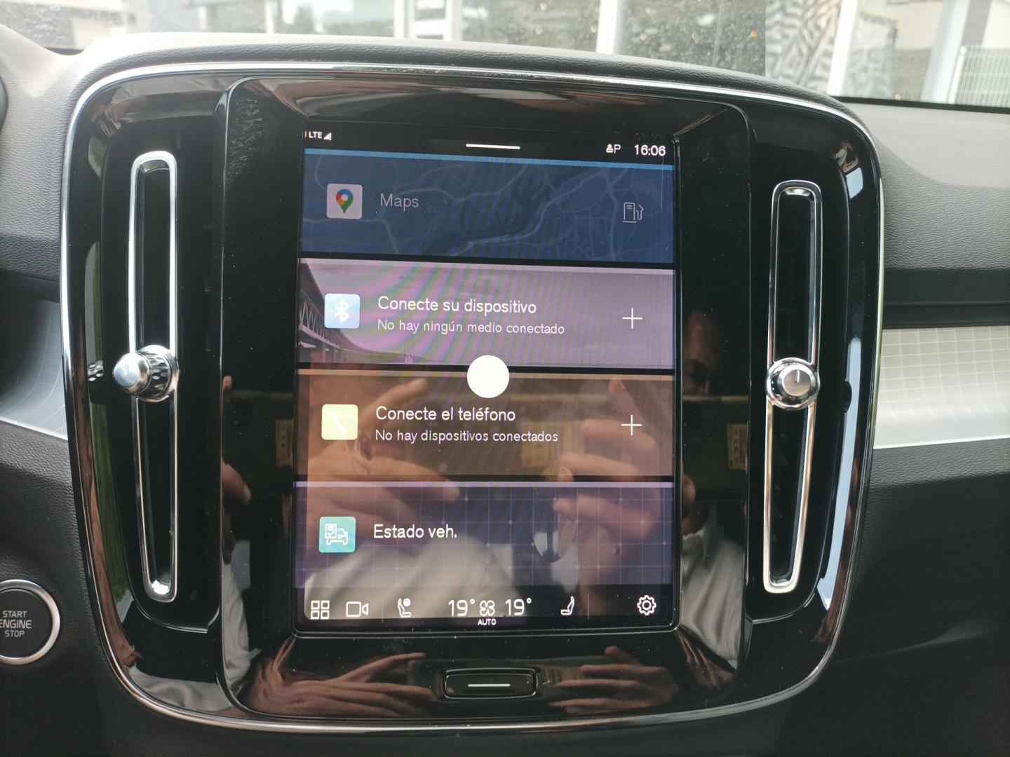 Volvo XC40 2.0 B3 PLUS DARK AUTO 163 5P