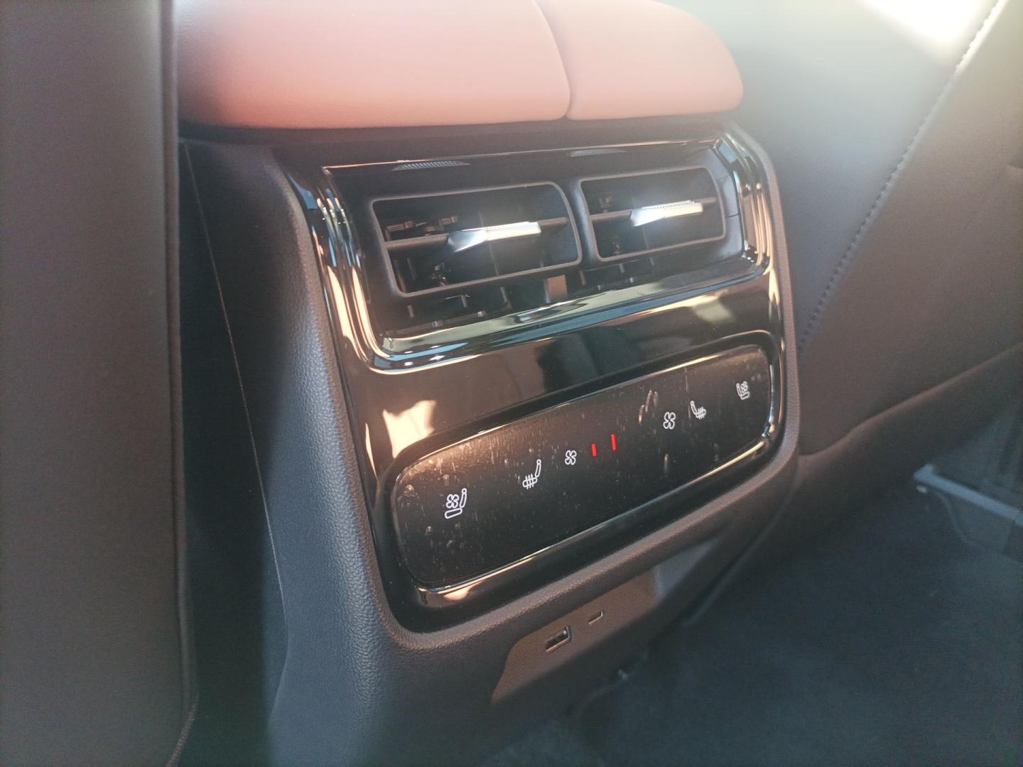 Ebro S900 1.5 TGDI PHEV LUXURY 3DHT 4WD 425 5P 7 Plazas