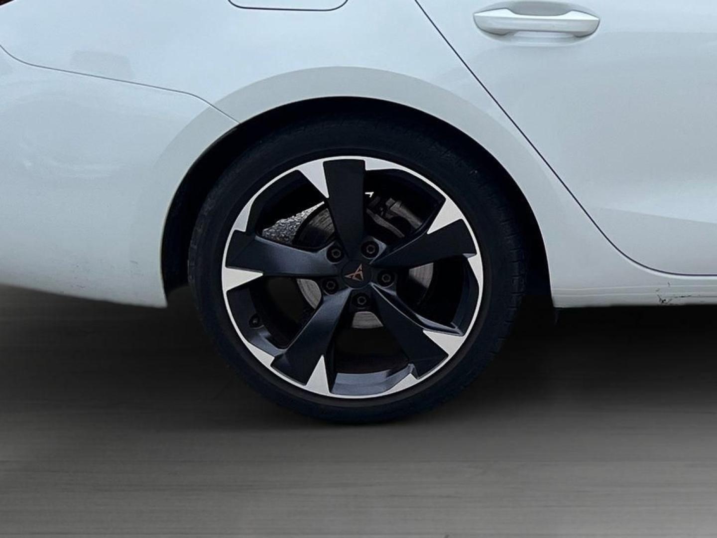 Cupra León SP 1.5 eTSI Tech Edition DSG 110 kW (150 CV)