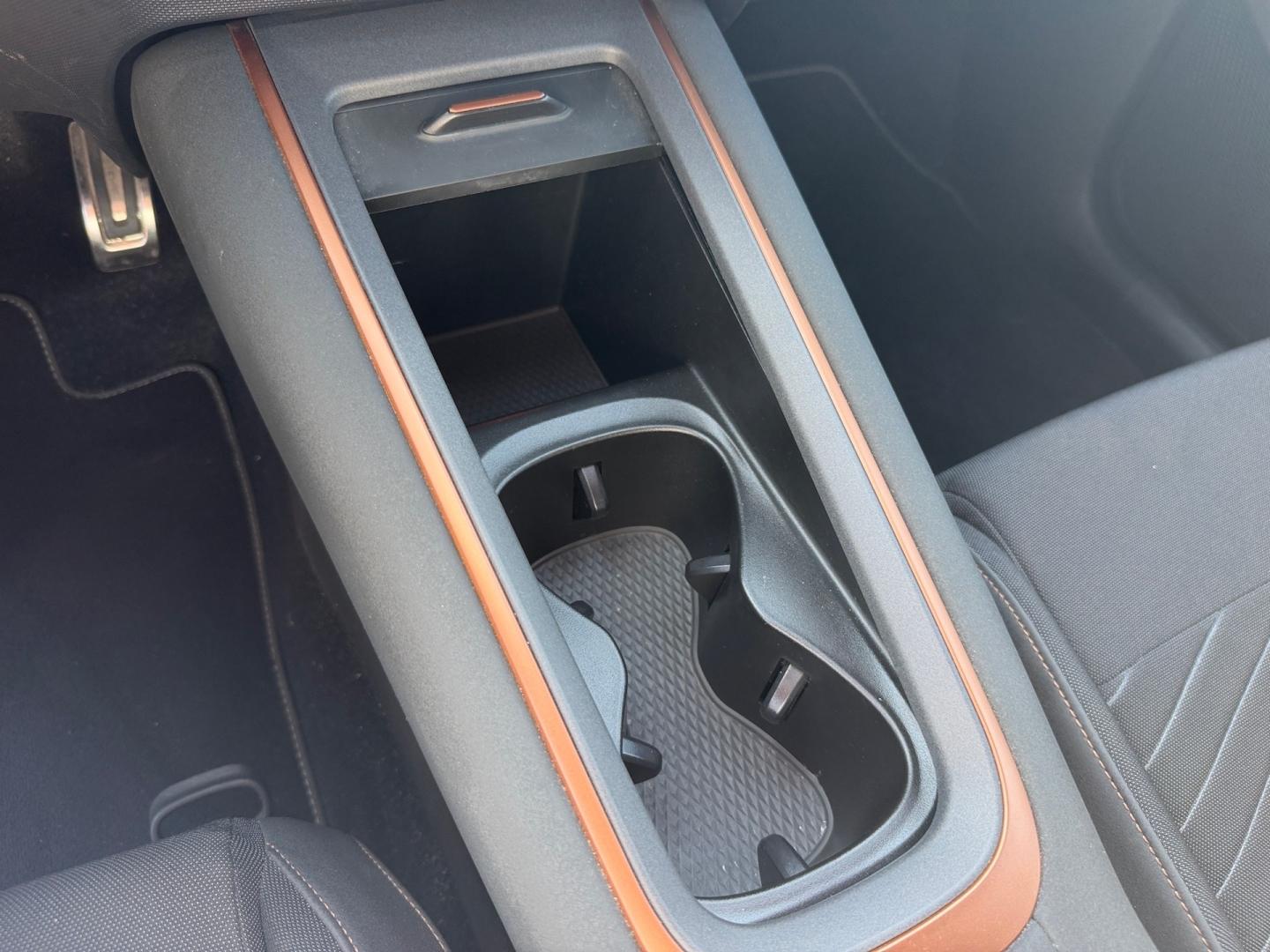 Cupra Born 58 kWh 150 kW (204 CV)