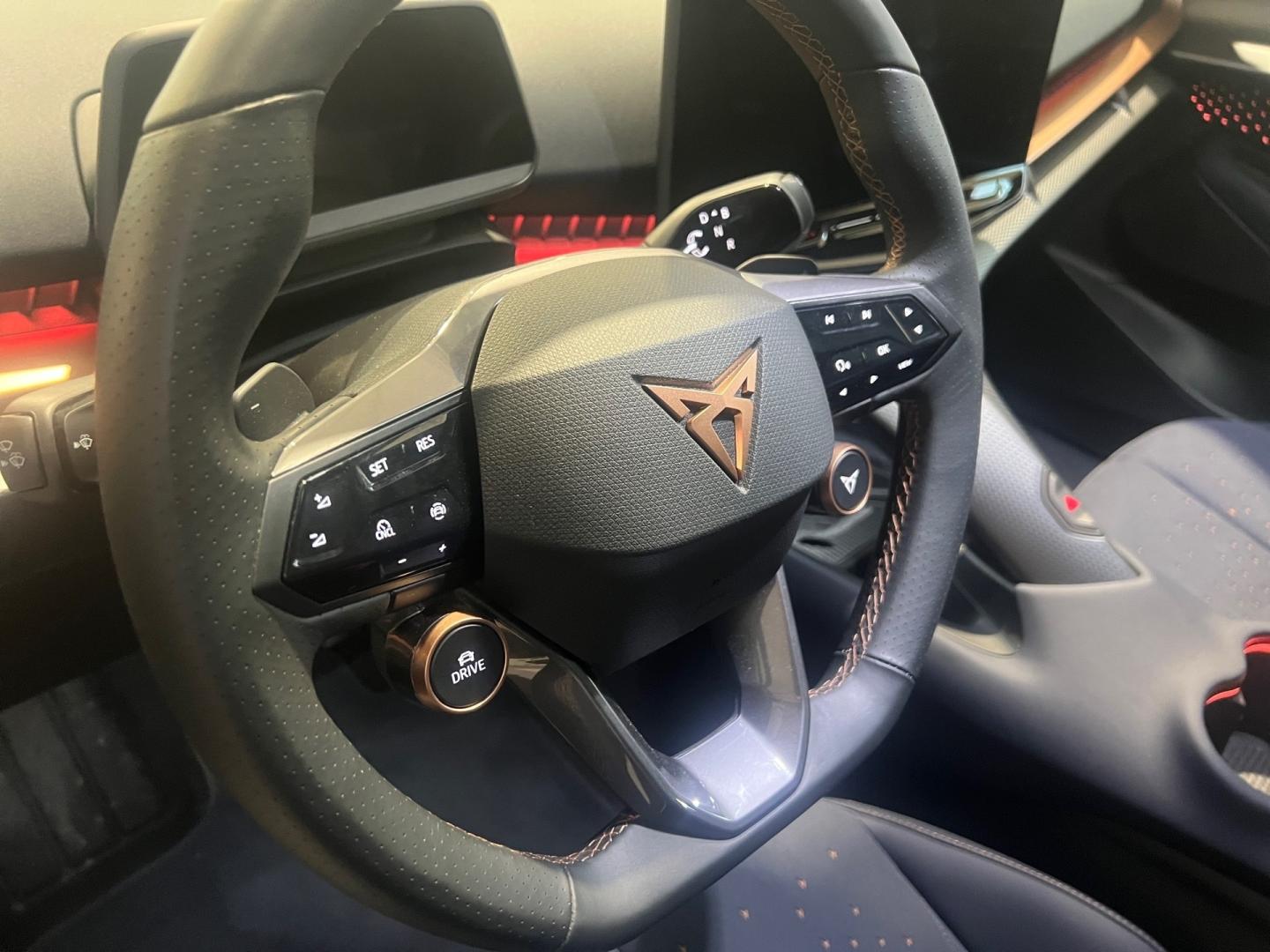 Cupra Tavascan 77kWh VZ Dual Motor AWD 250 kW (340 CV)
