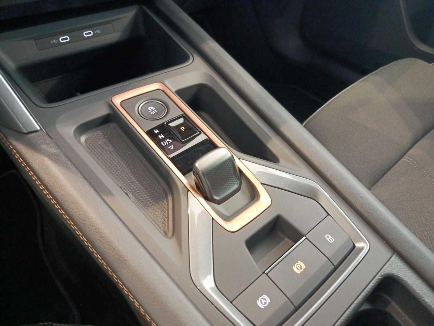 Cupra Leon 1.5 TSI e-Hybrid DSG 150 kW (204 CV)