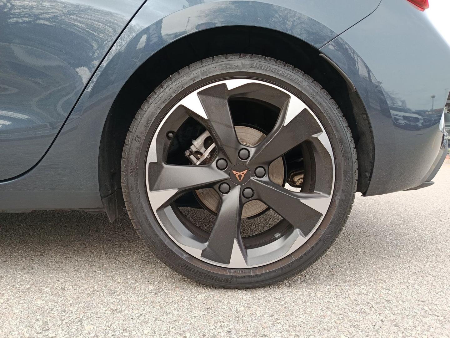 Cupra León SP 1.5 TSI e-Hybrid DSG 150 kW (204 CV)