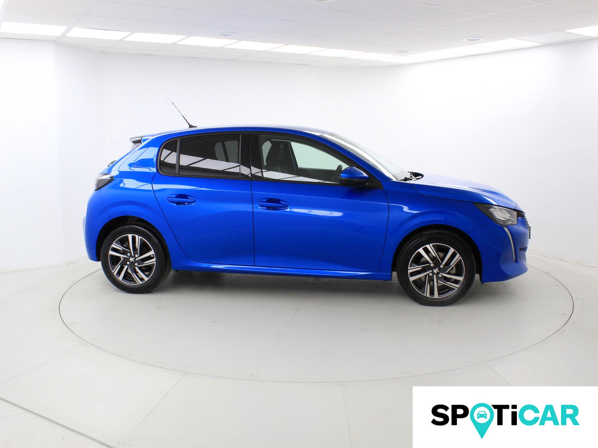Peugeot 208 - 5
