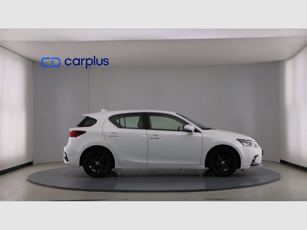 LEXUS CT - 4