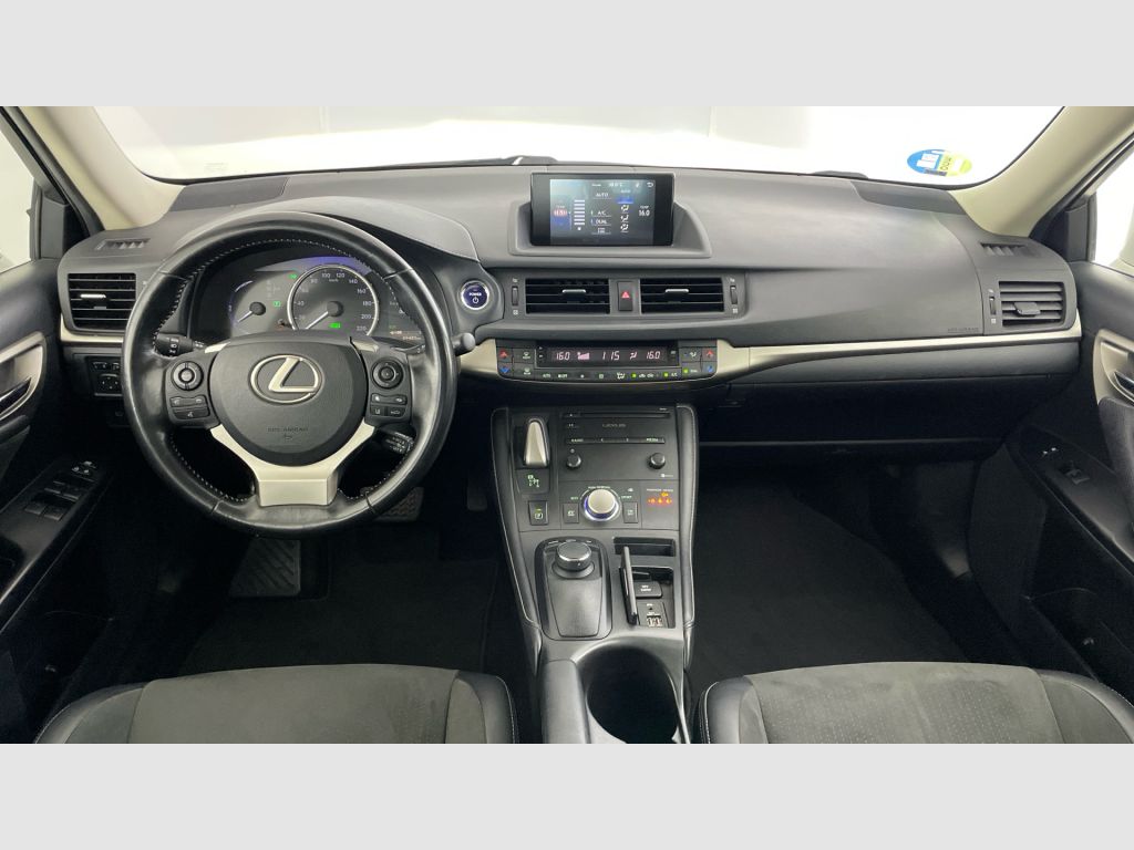 LEXUS CT - 11