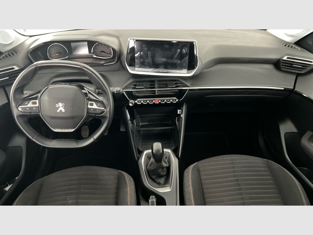 Peugeot 208 - 11