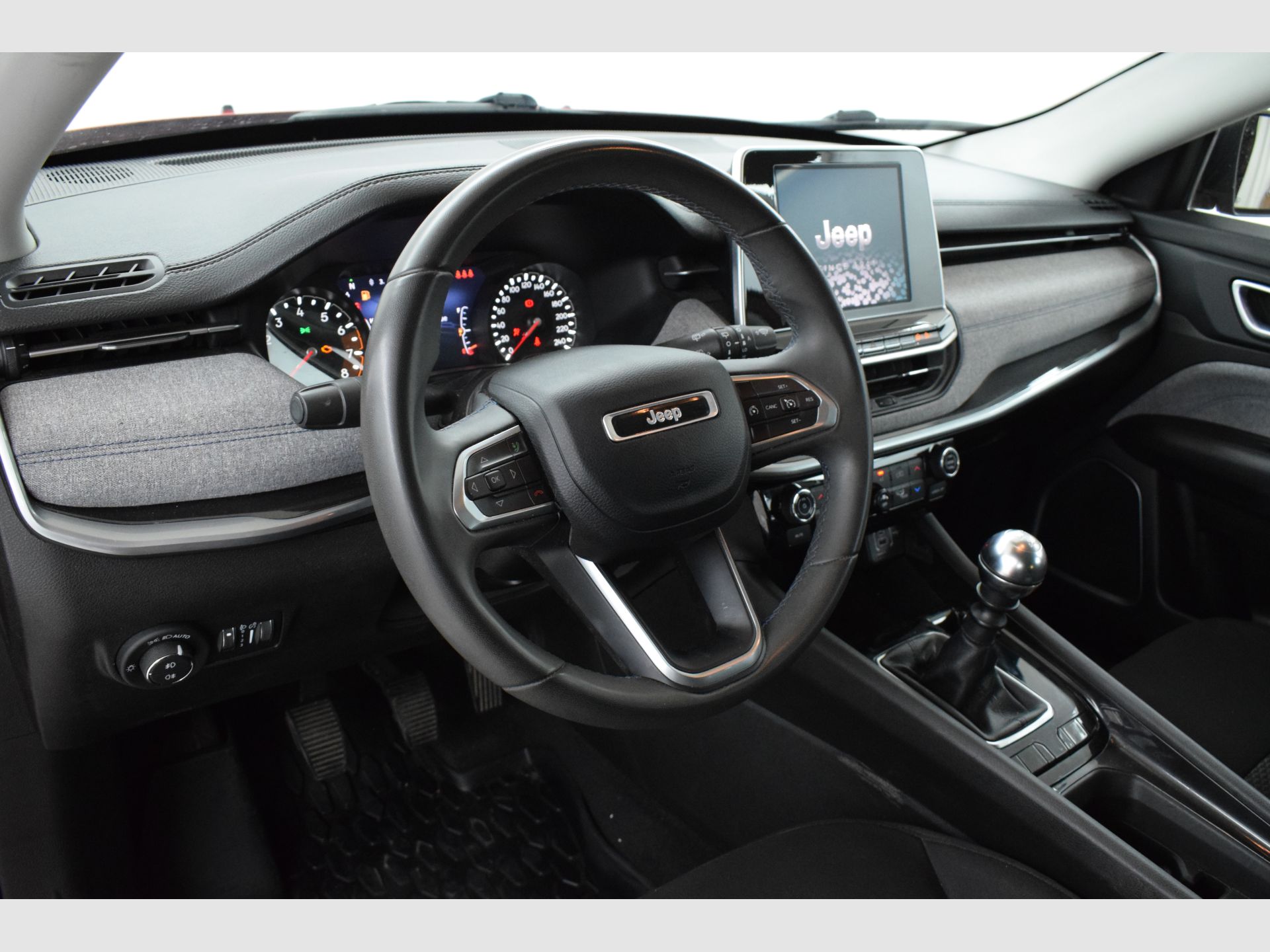 Jeep Compass - 12