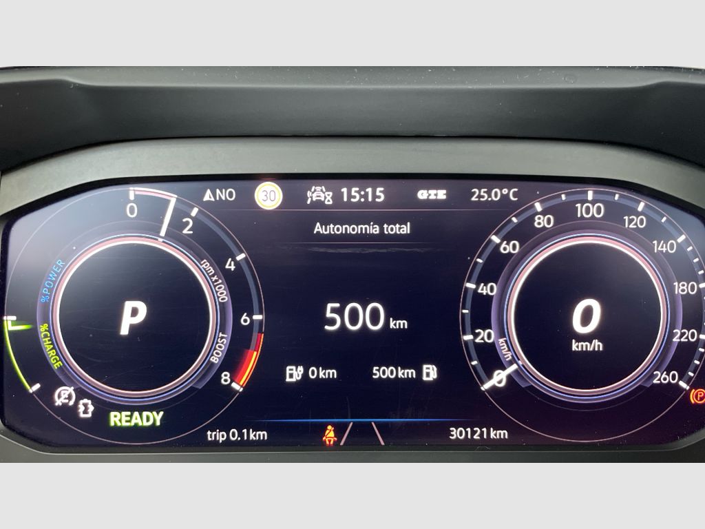 Volkswagen Tiguan - 10