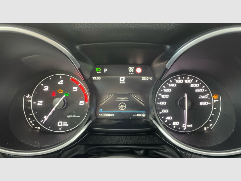 Alfa Romeo Stelvio - 9