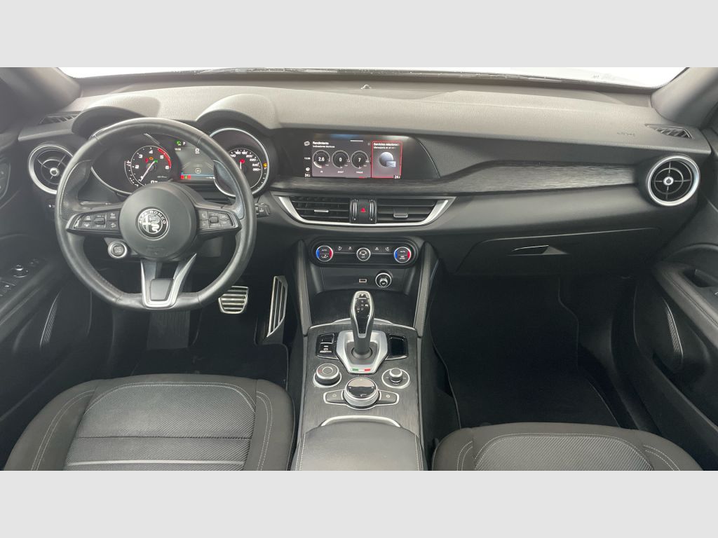 Alfa Romeo Stelvio - 10