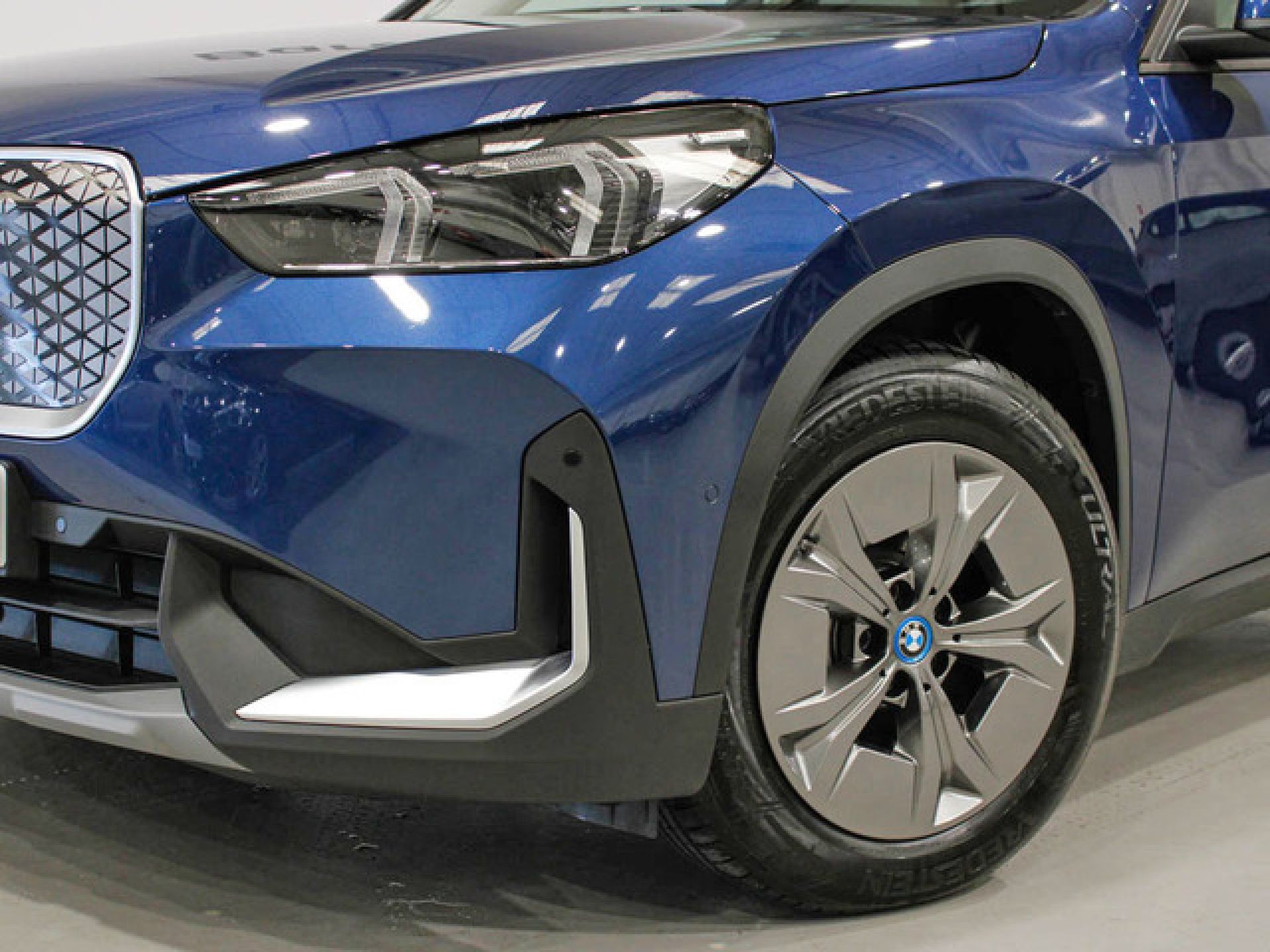 BMW iX1 - 6
