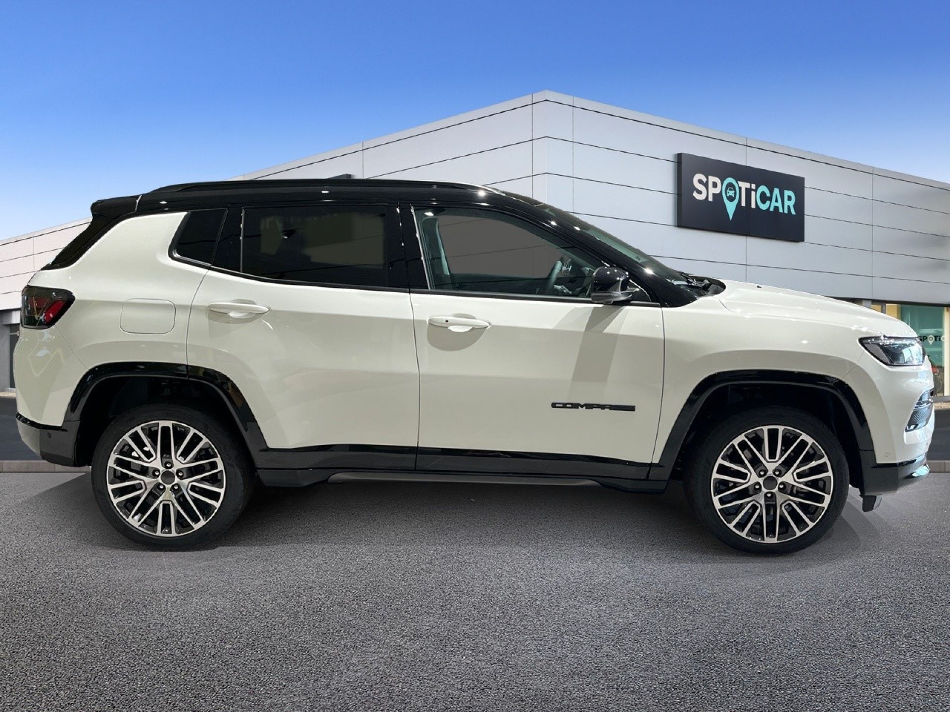 Jeep Compass - 4