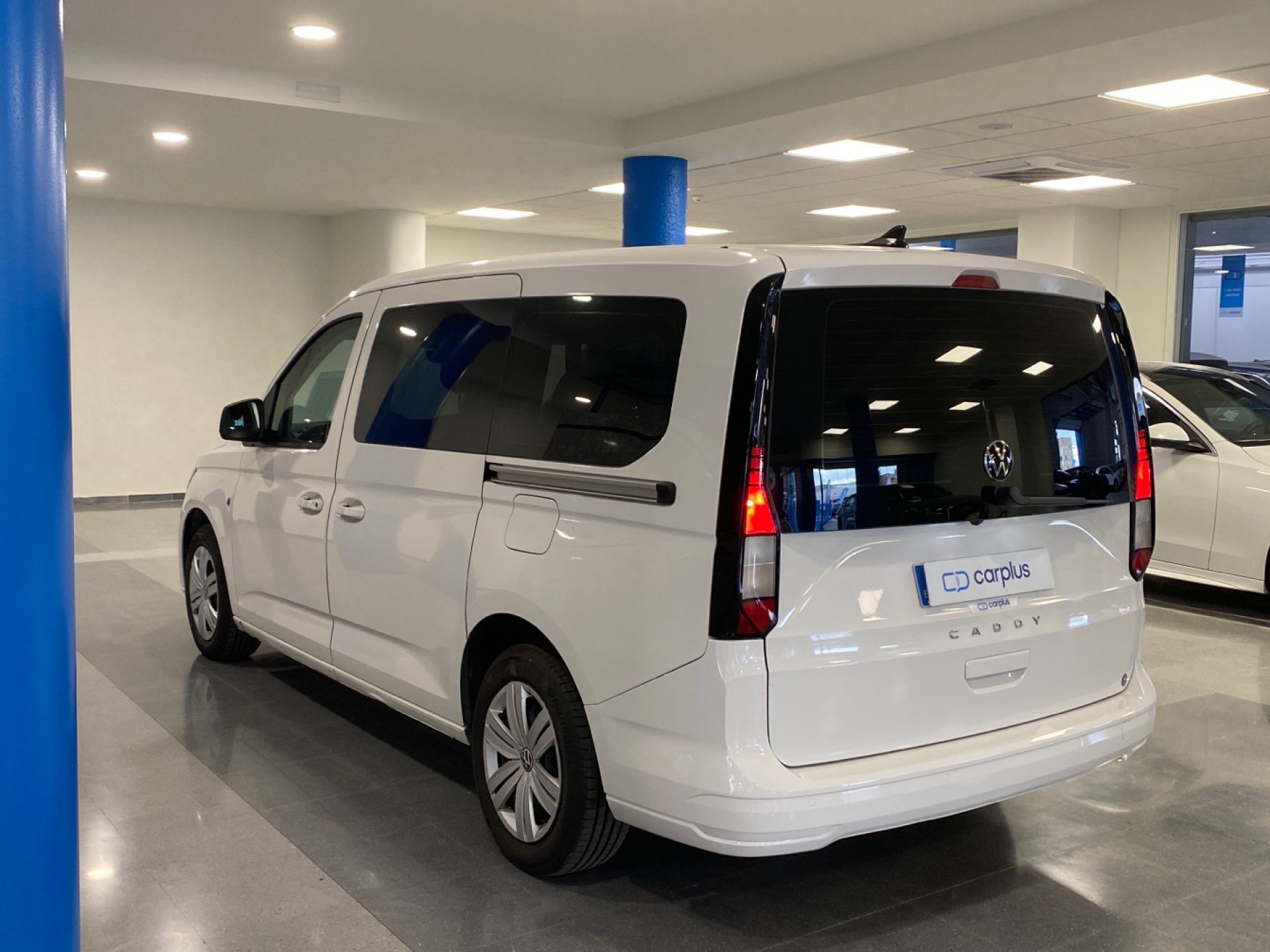Volkswagen Caddy - 2