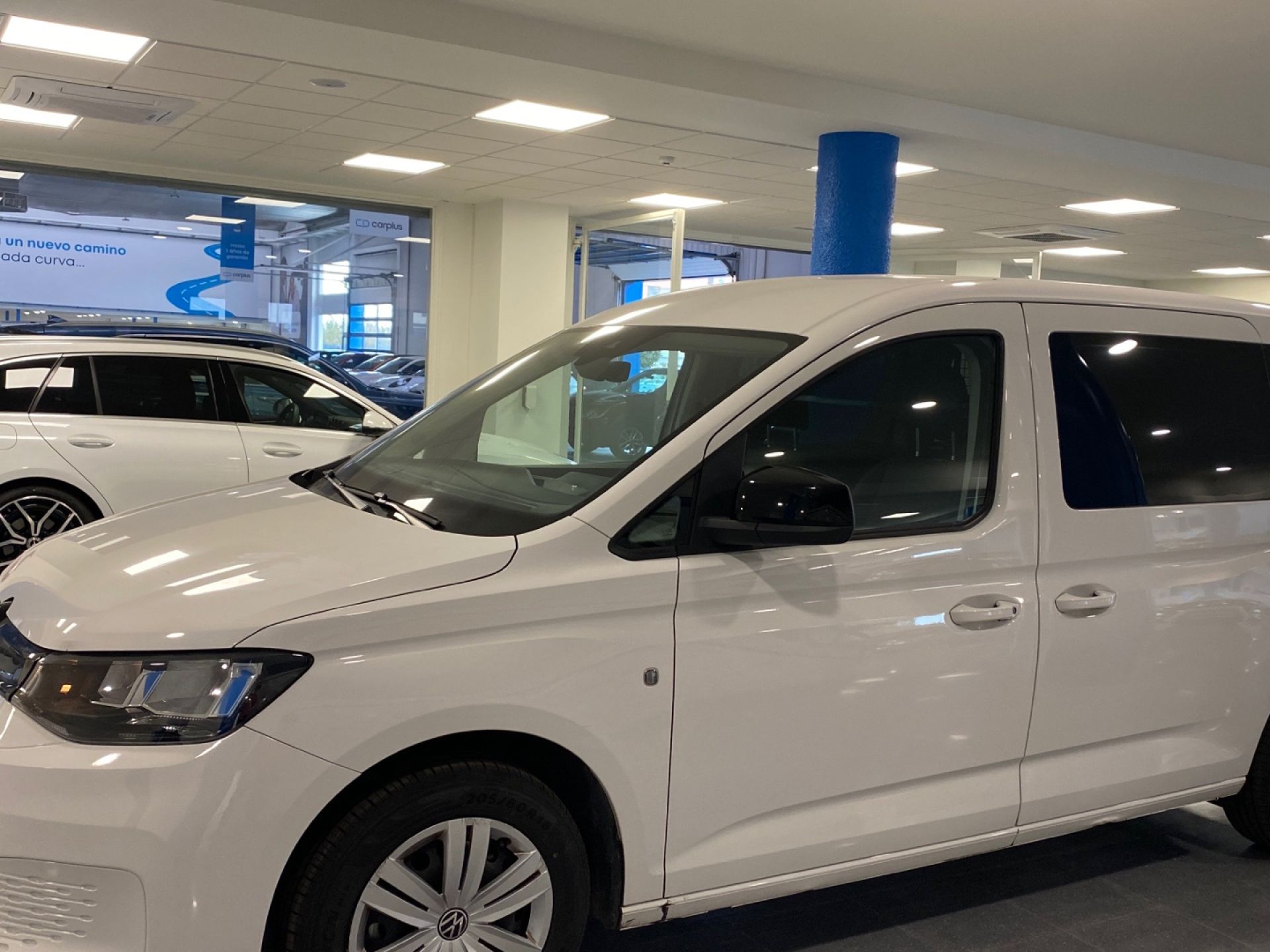 Volkswagen Caddy - 4