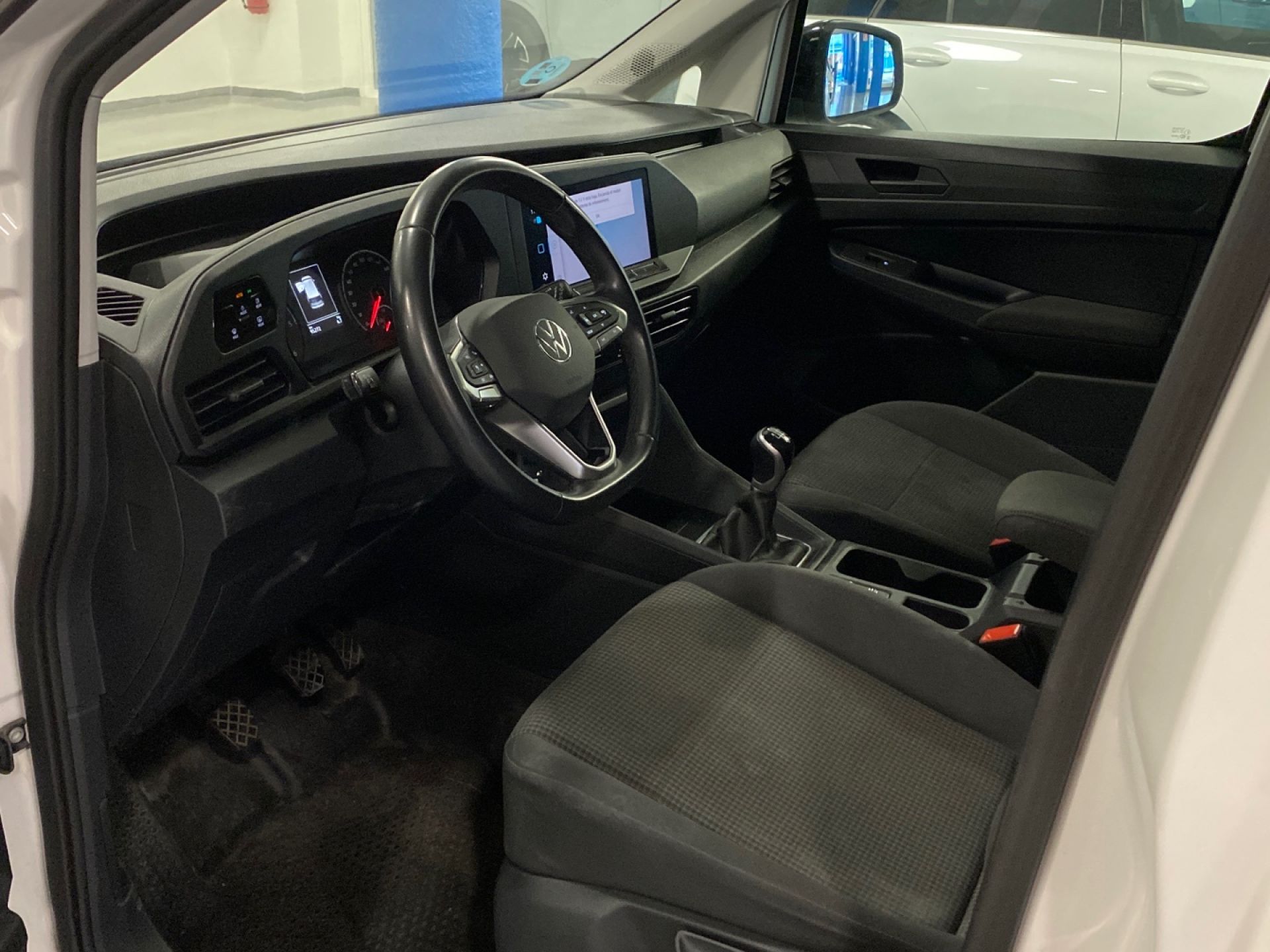 Volkswagen Caddy - 9
