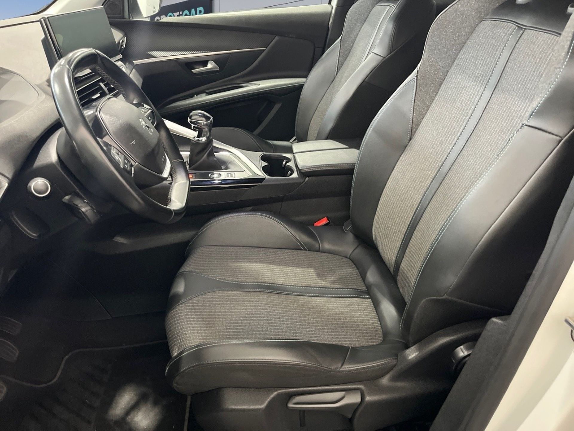 Peugeot 3008 - 11