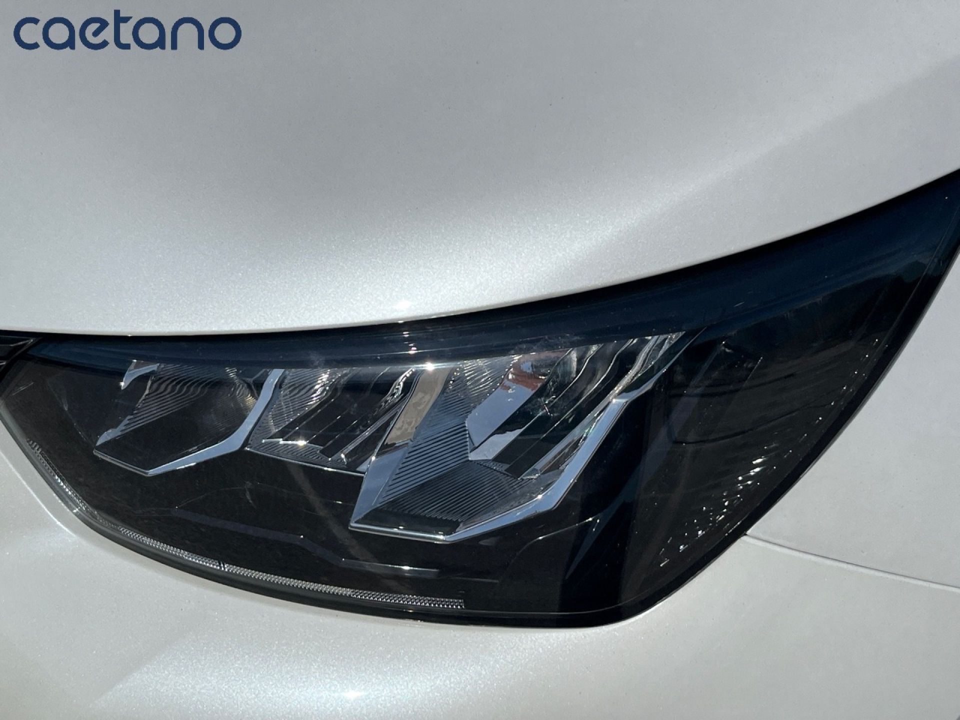 Peugeot 2008 - 9