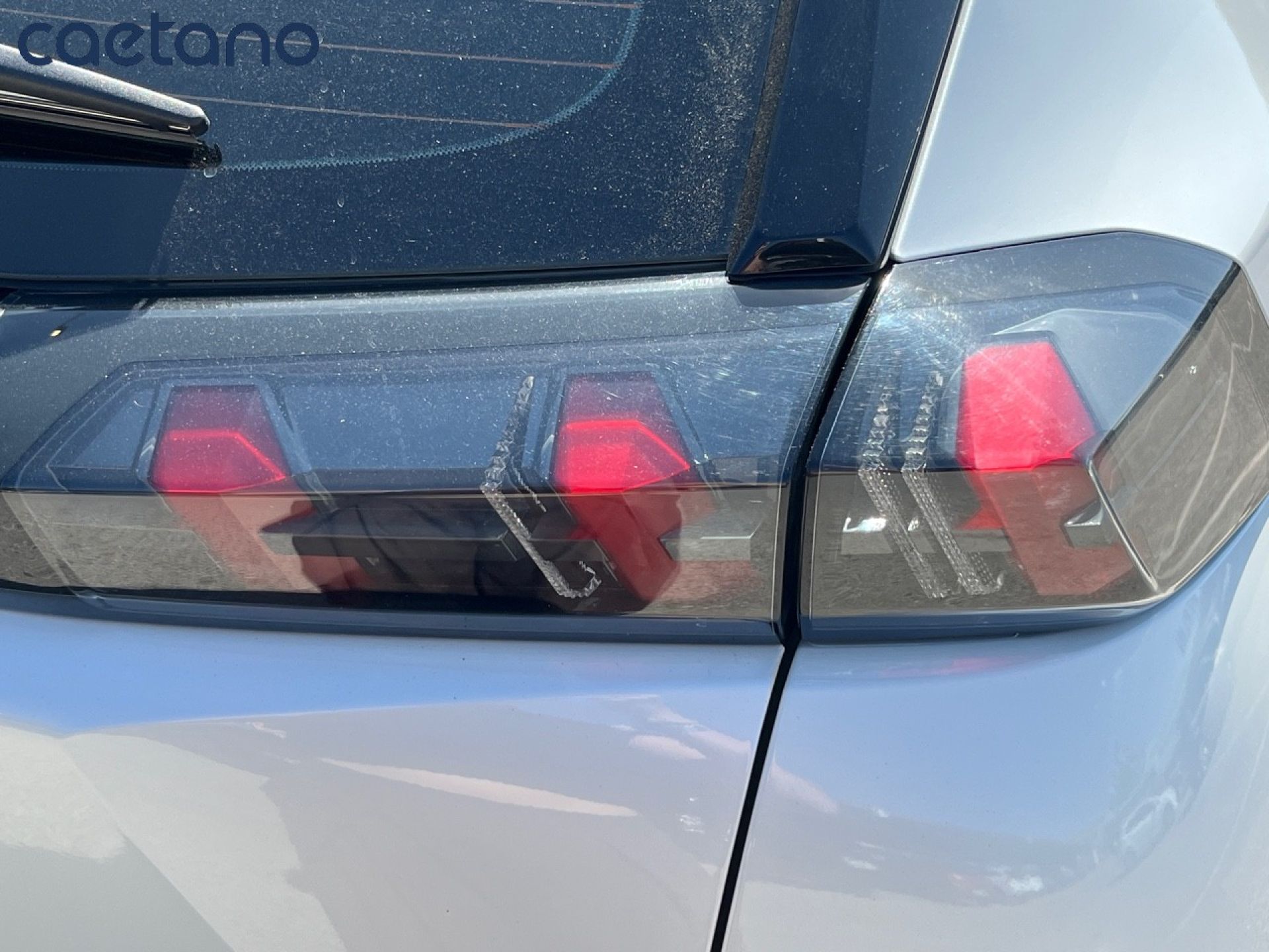 Peugeot 2008 - 10