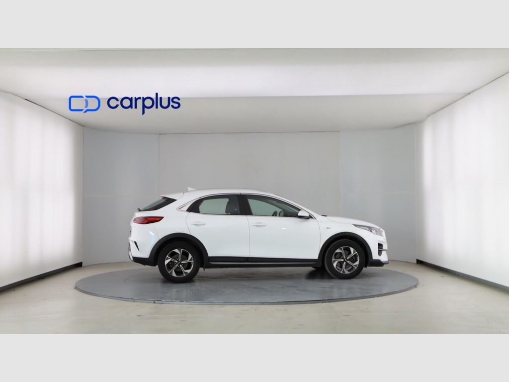 Kia XCeed - 8
