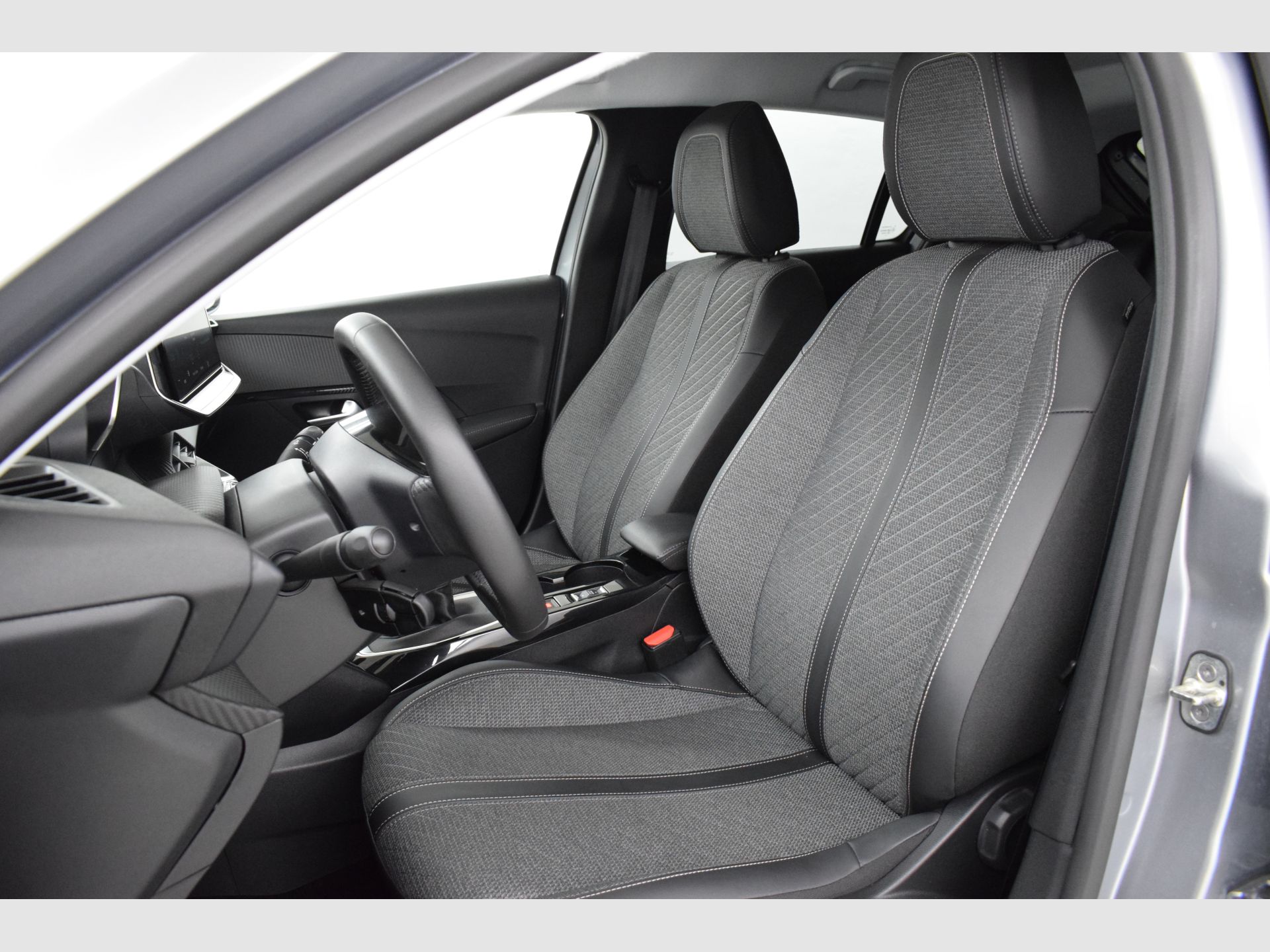 Peugeot 208 - 9