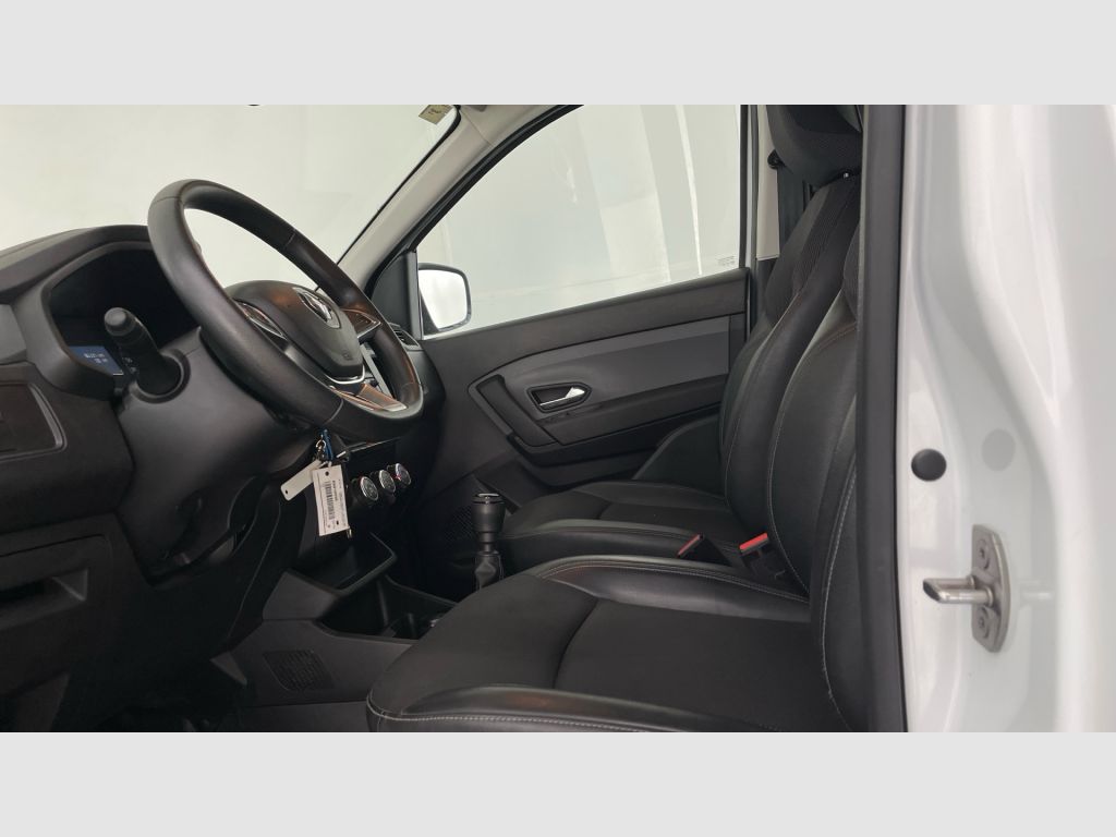Renault Express - 12