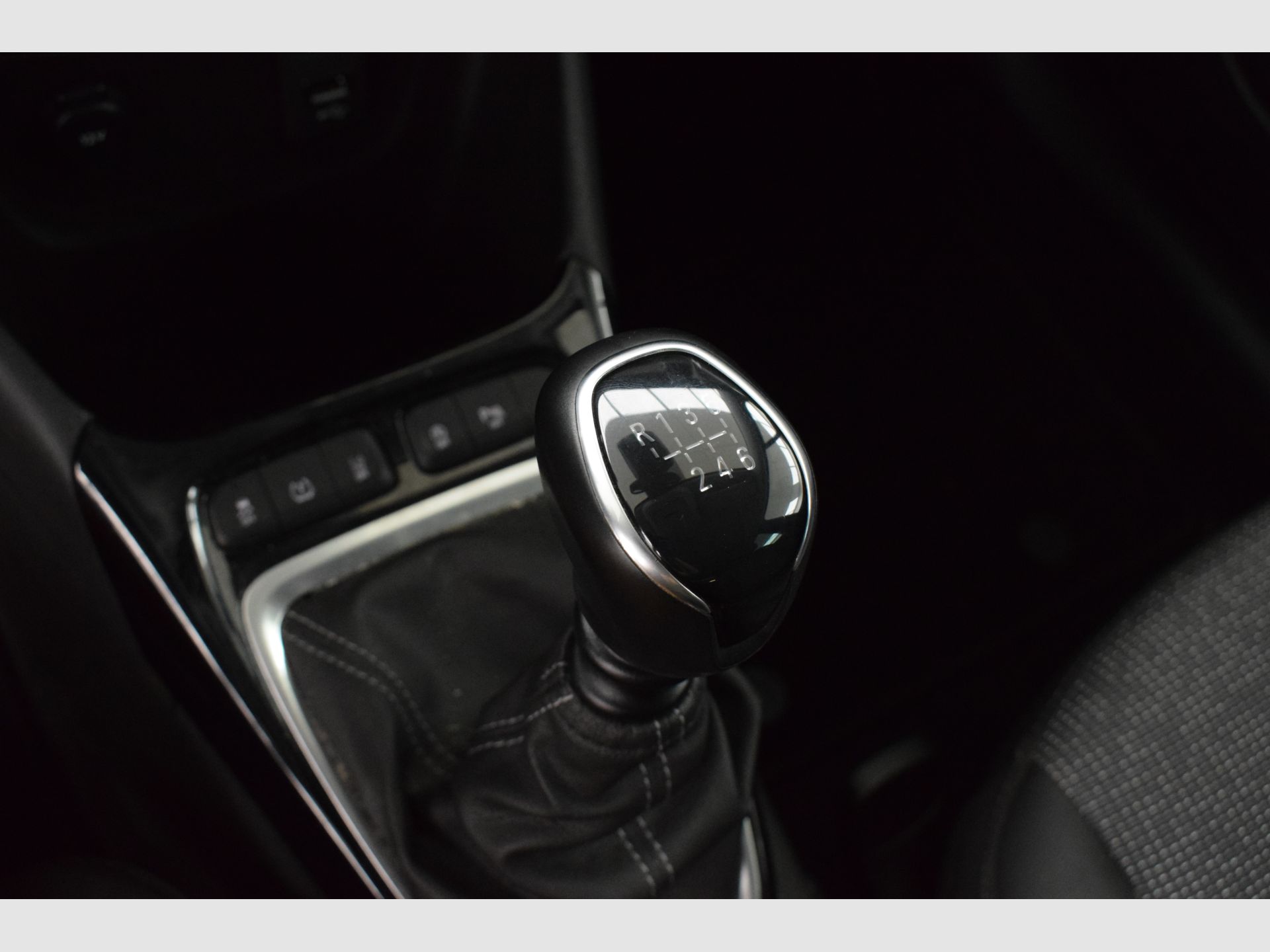 Opel Crossland - 12