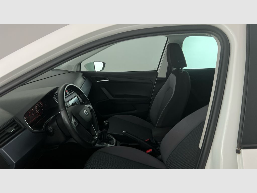 SEAT Arona - 12