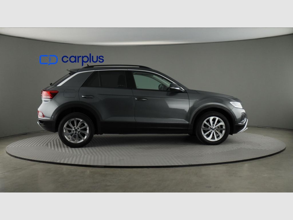 Volkswagen T-Roc - 8
