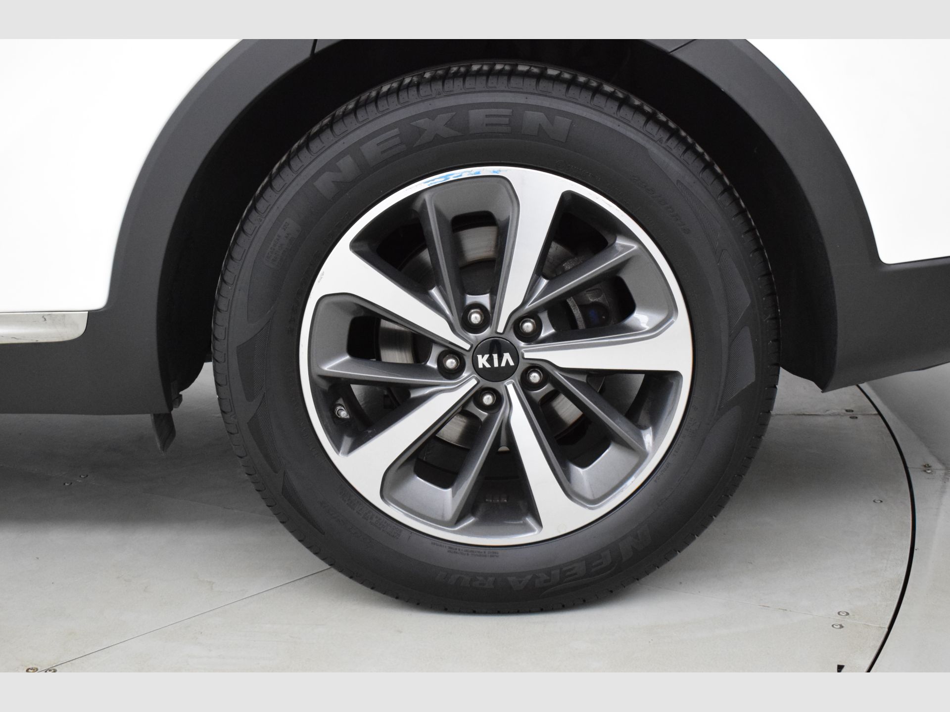 Kia Sorento - 9