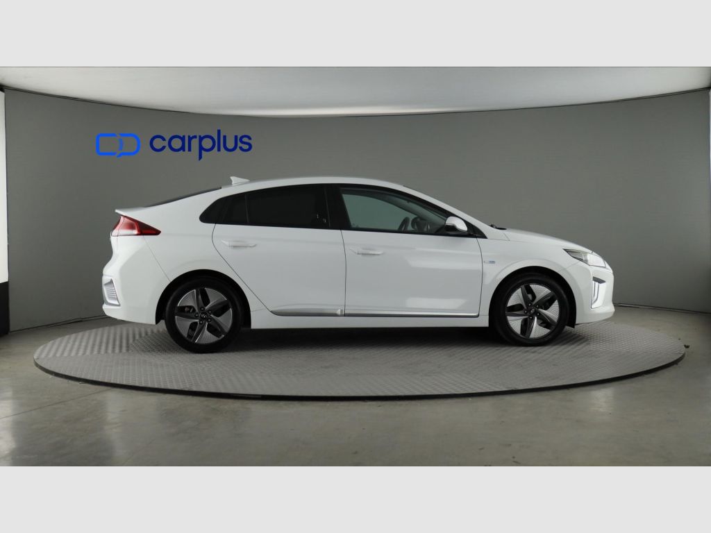 Hyundai IONIQ - 8