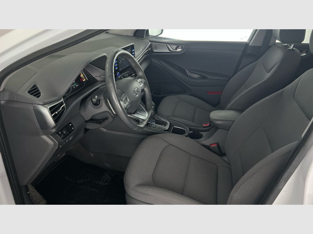 Hyundai IONIQ - 12