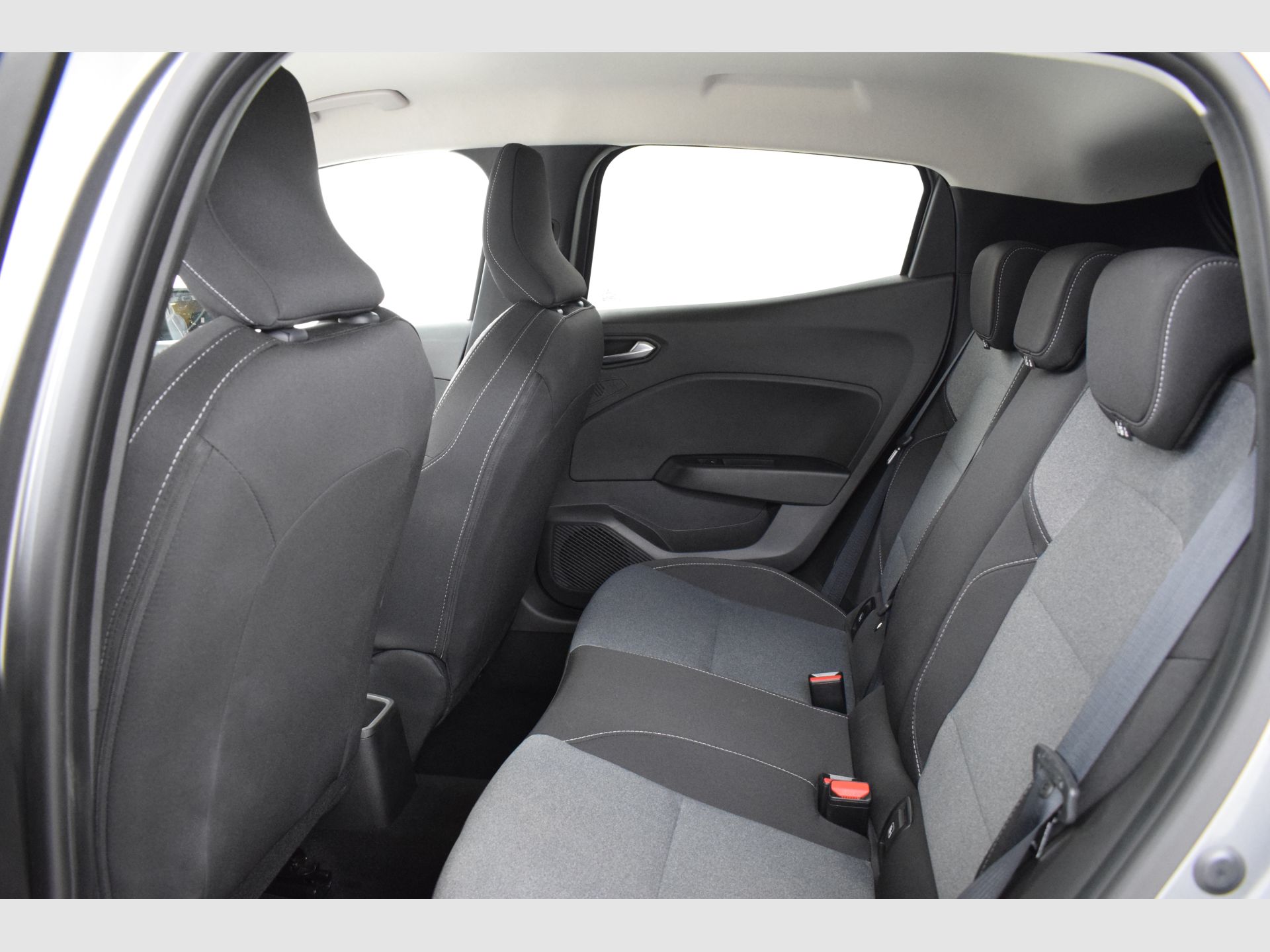 Renault Clio - 11