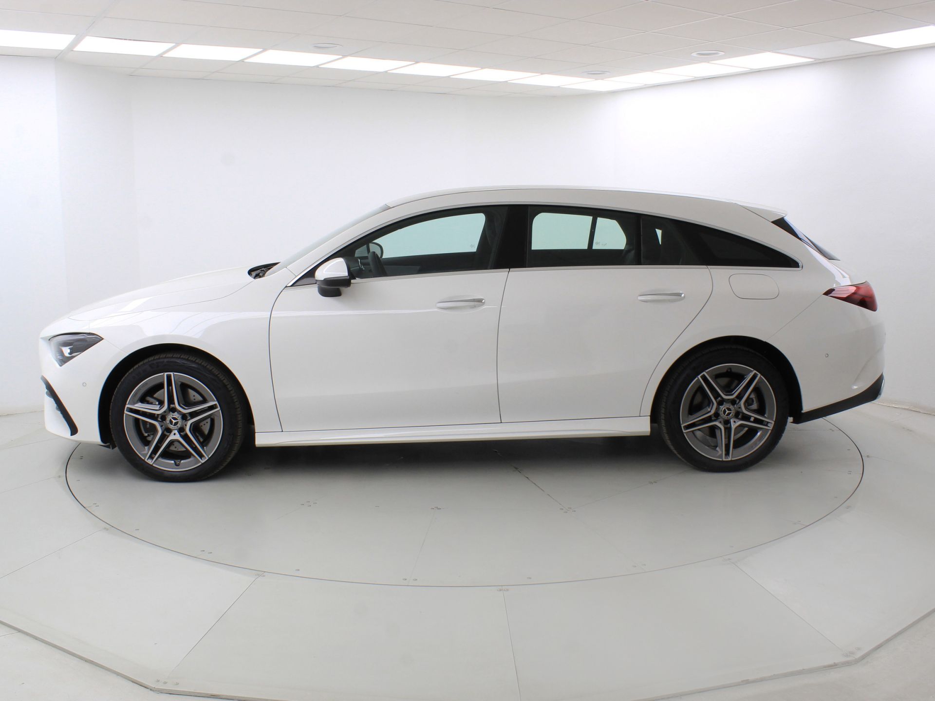 Mercedes-Benz CLA - 3