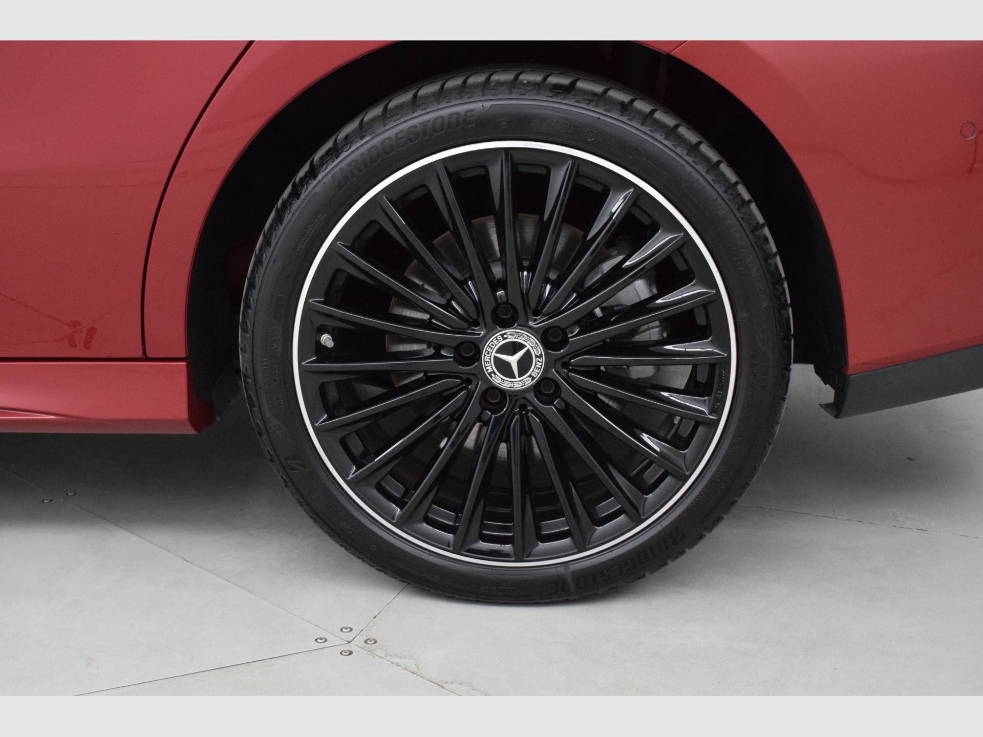Mercedes-Benz CLA - 8