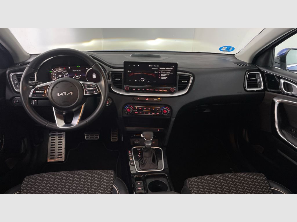 Kia XCeed - 10