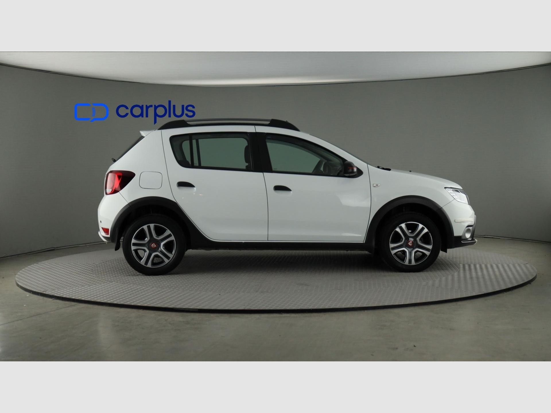 Dacia Sandero - 7