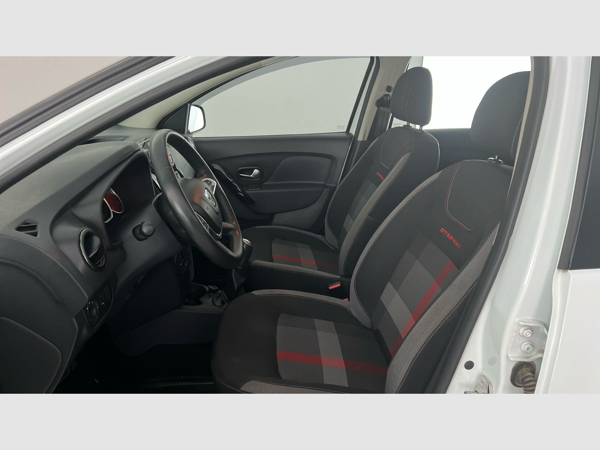 Dacia Sandero - 11