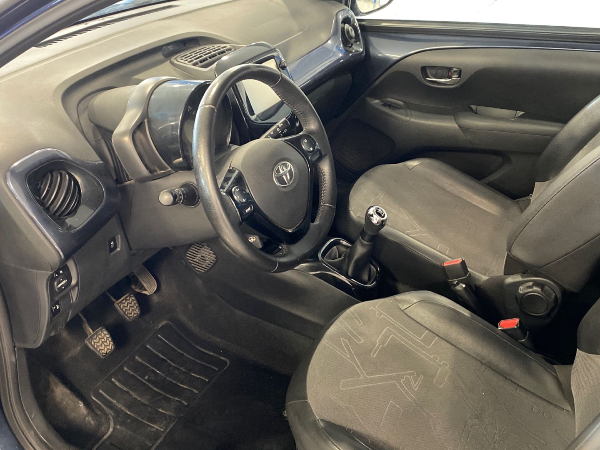 TOYOTA Aygo - 9
