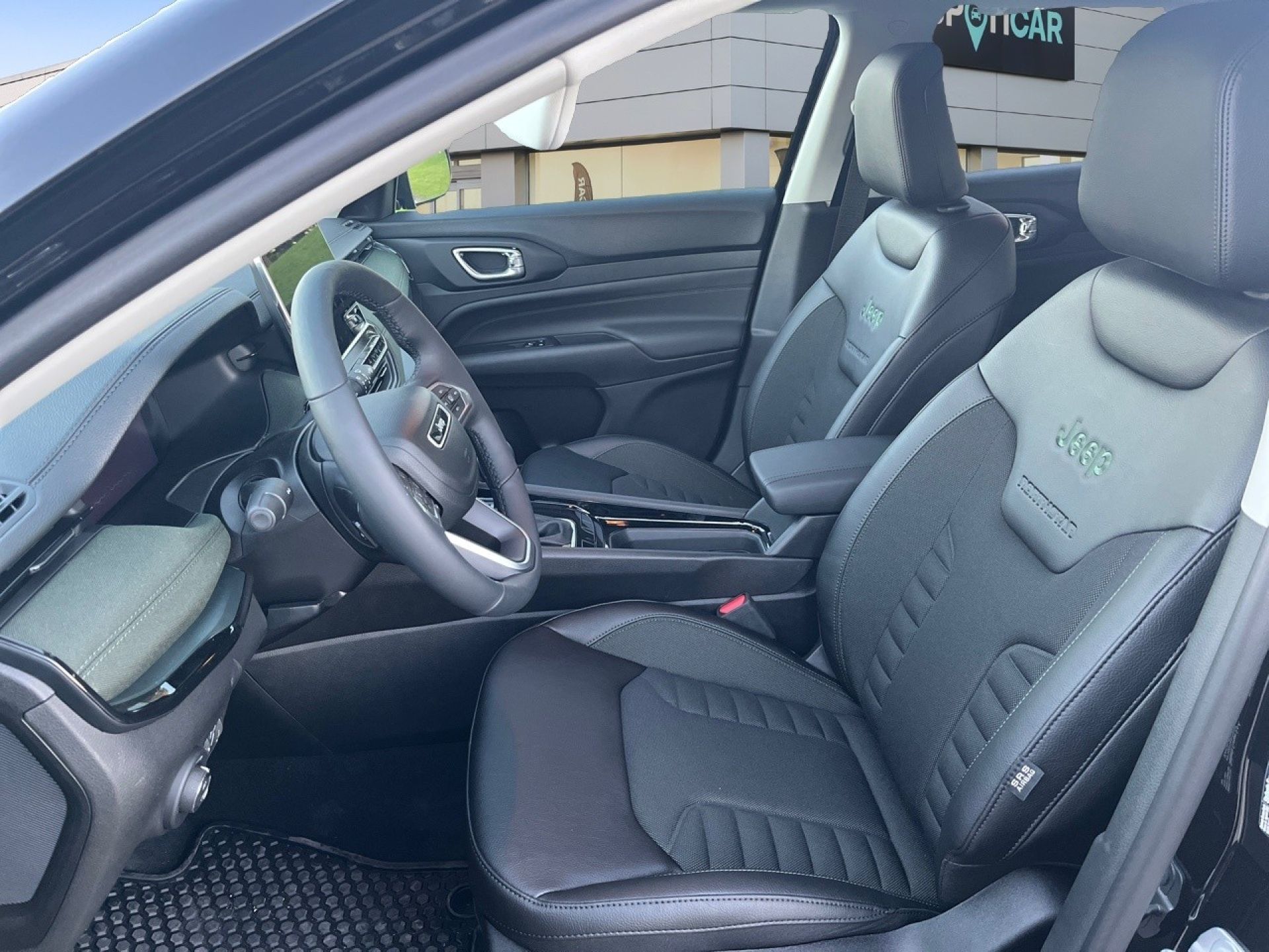 Jeep Compass - 11