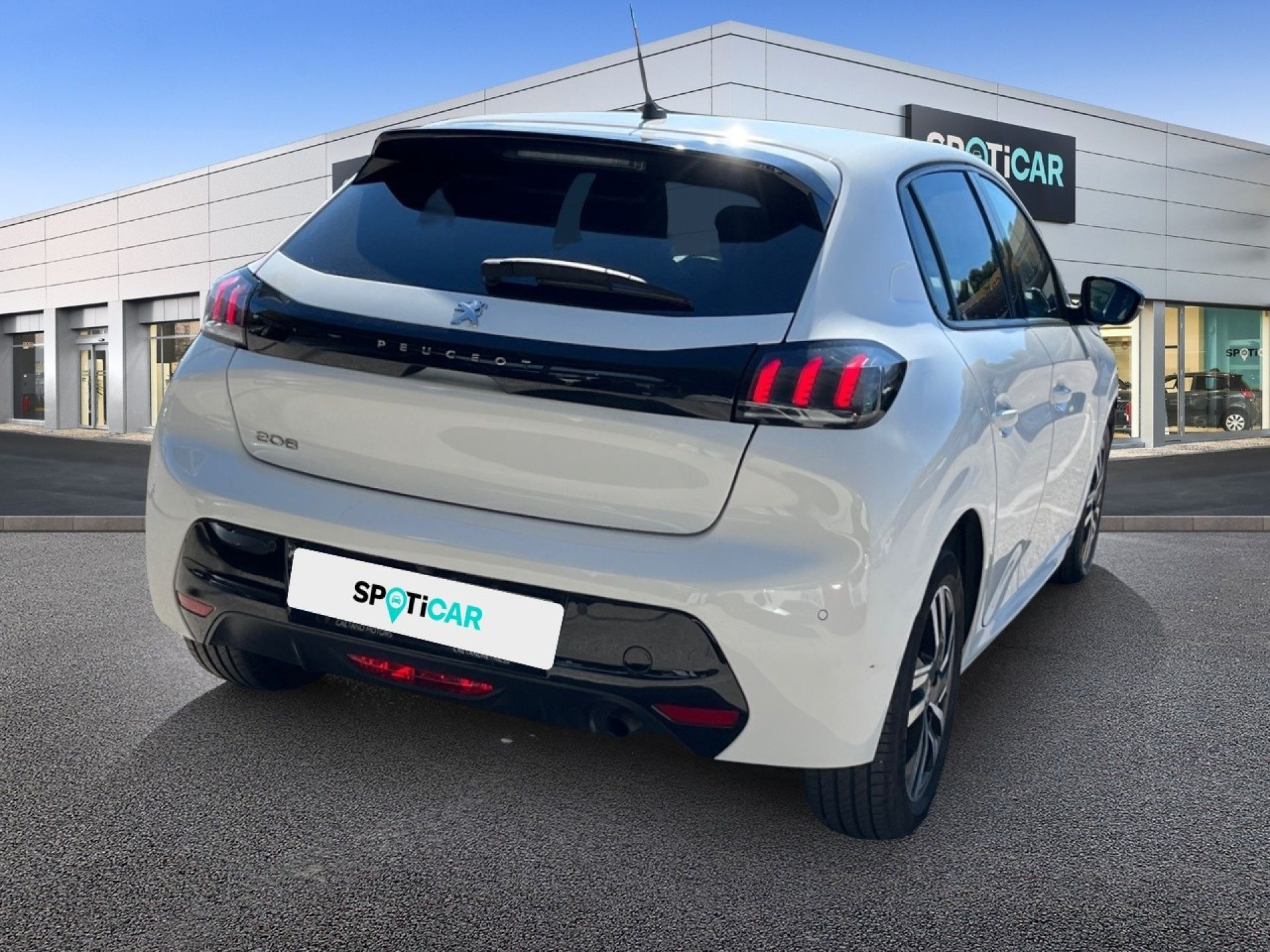 Peugeot 208 - 5