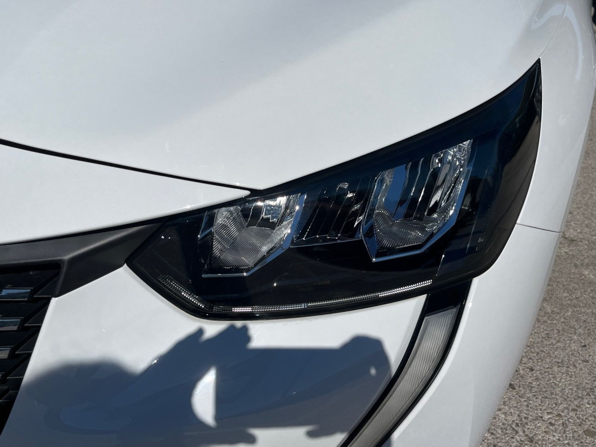 Peugeot 208 - 9