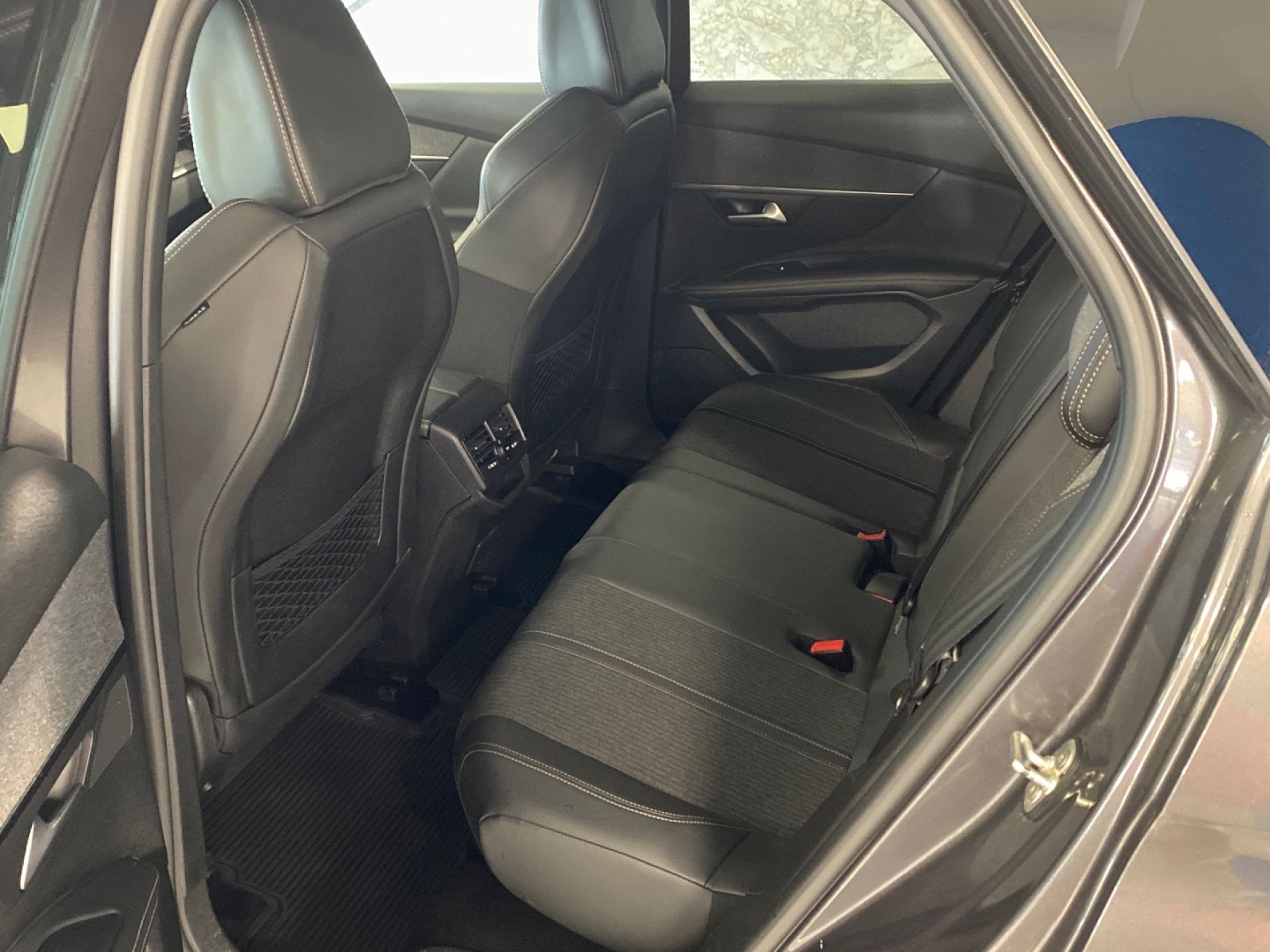 Peugeot 3008 - 12