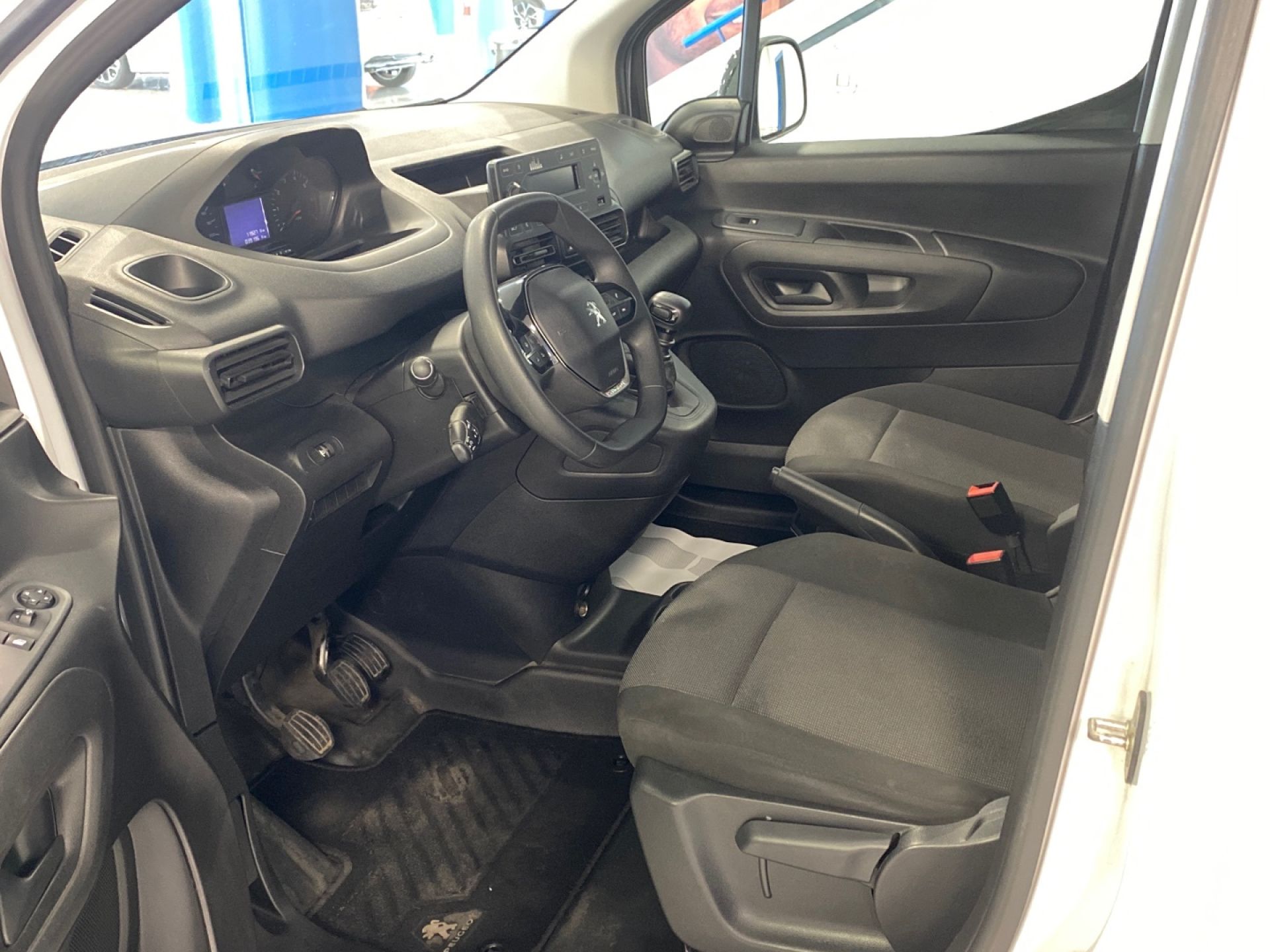 Peugeot Partner - 11
