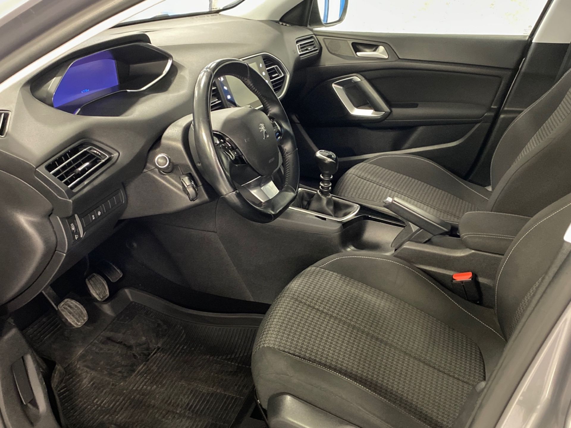 Peugeot 308 - 11