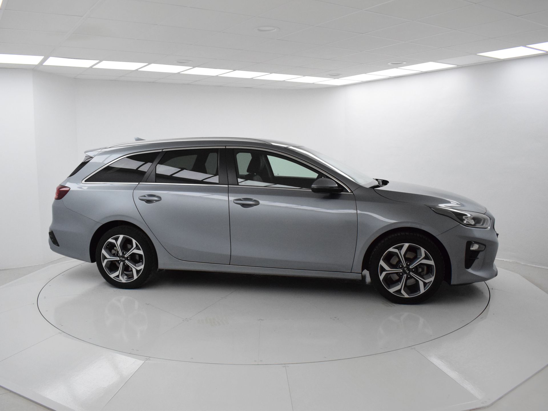 Kia Ceed Tourer - 6
