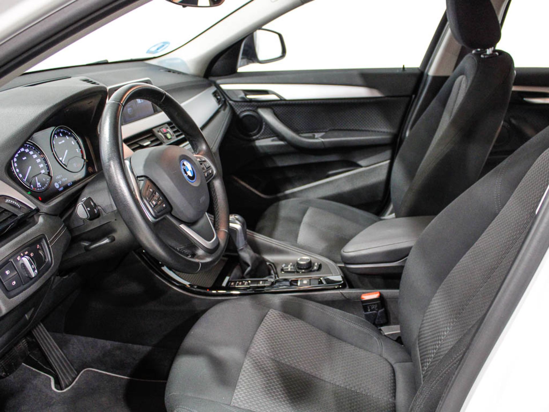 BMW X2 - 10