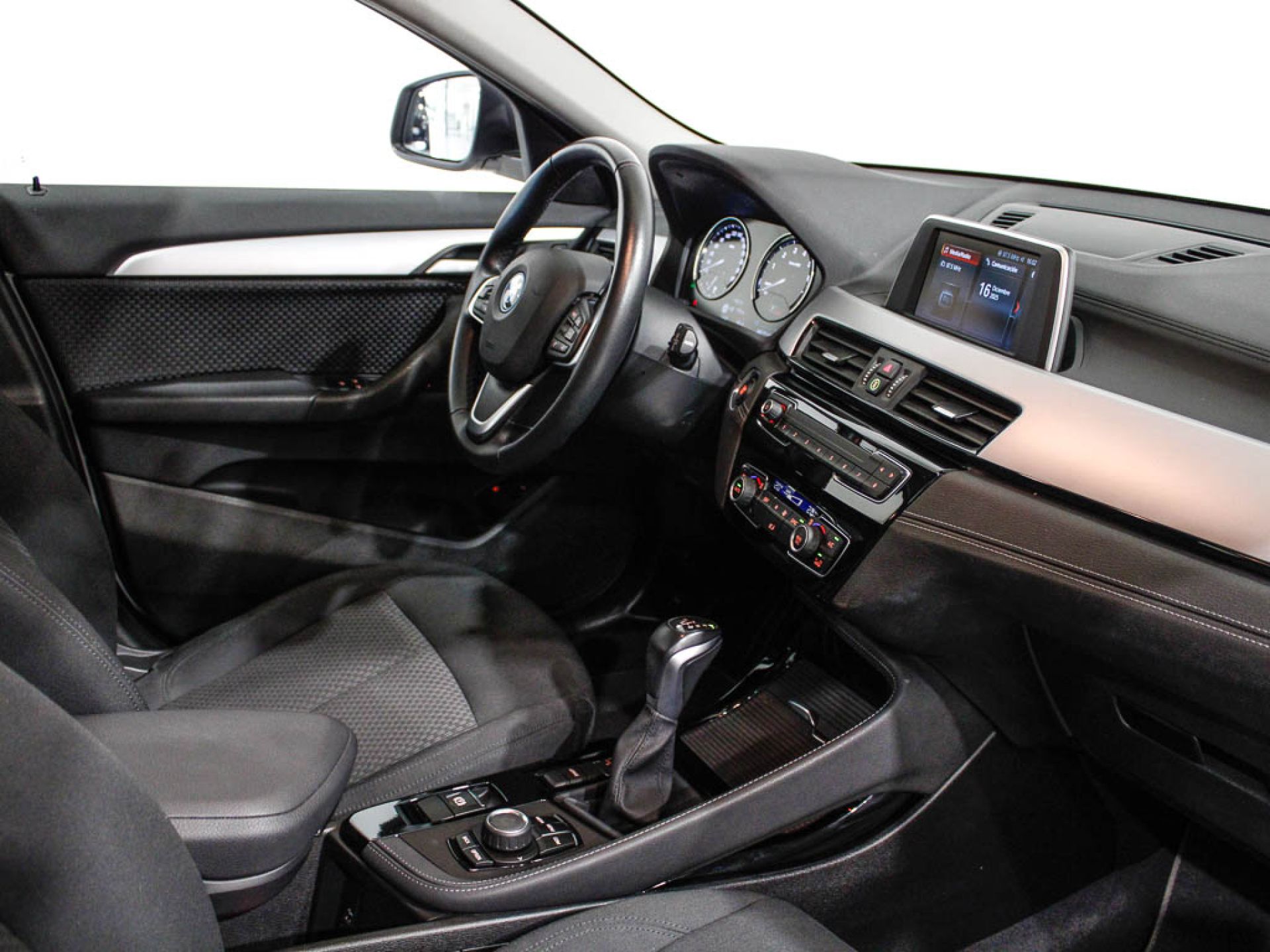 BMW X2 - 8